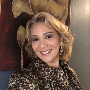 Meet your Posher, Simone